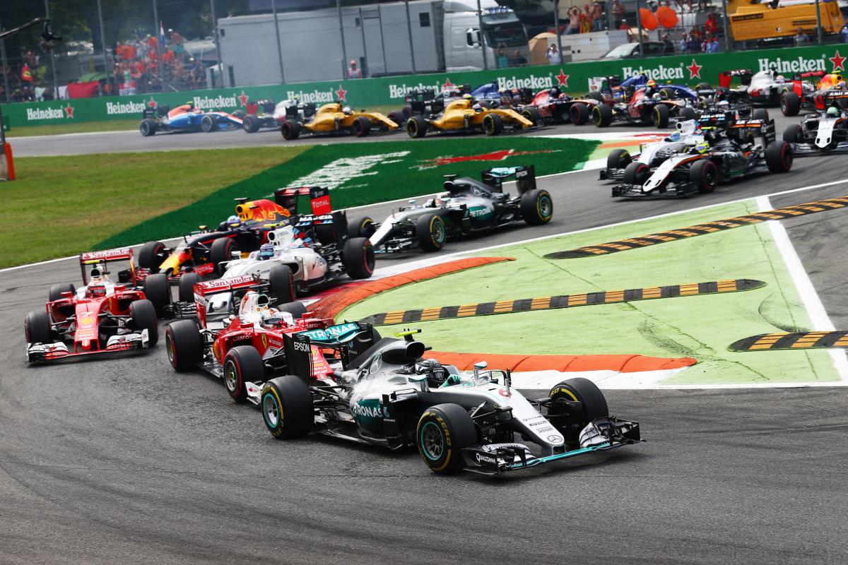F1 Italian GP: Hamilton blames 'inconsistent clutch' for poor start