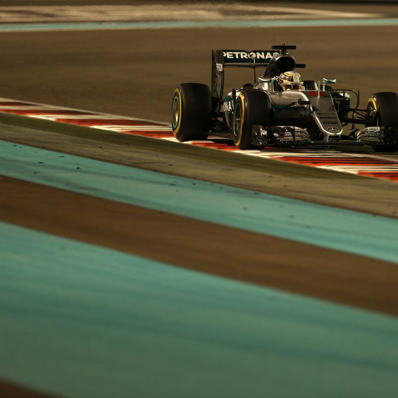 Marussia 'to confirm Luiz Razia on Friday'