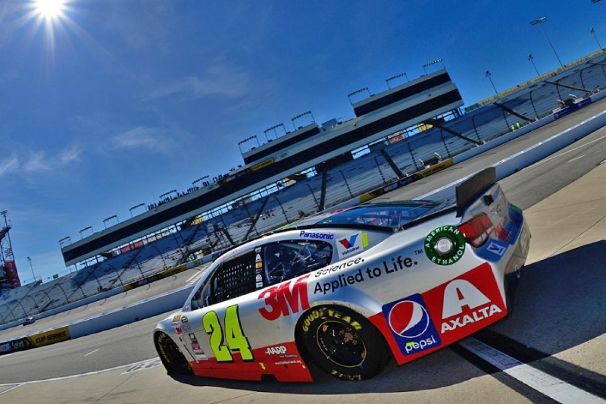 NASCAR: Kenseth dominates as Chase field set at Richmond