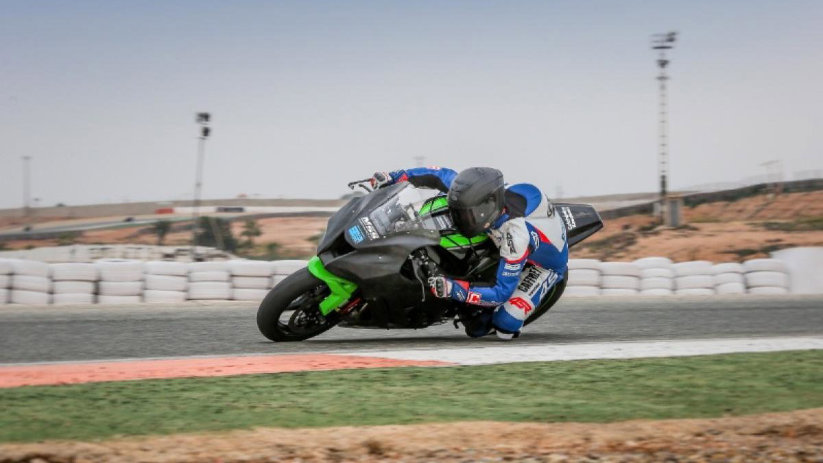 Dunlop impresses during first test on MSS Kawasaki