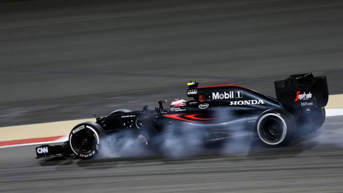 F1 Bahrain GP: McLaren gives 'a lot of confidence now' - Button