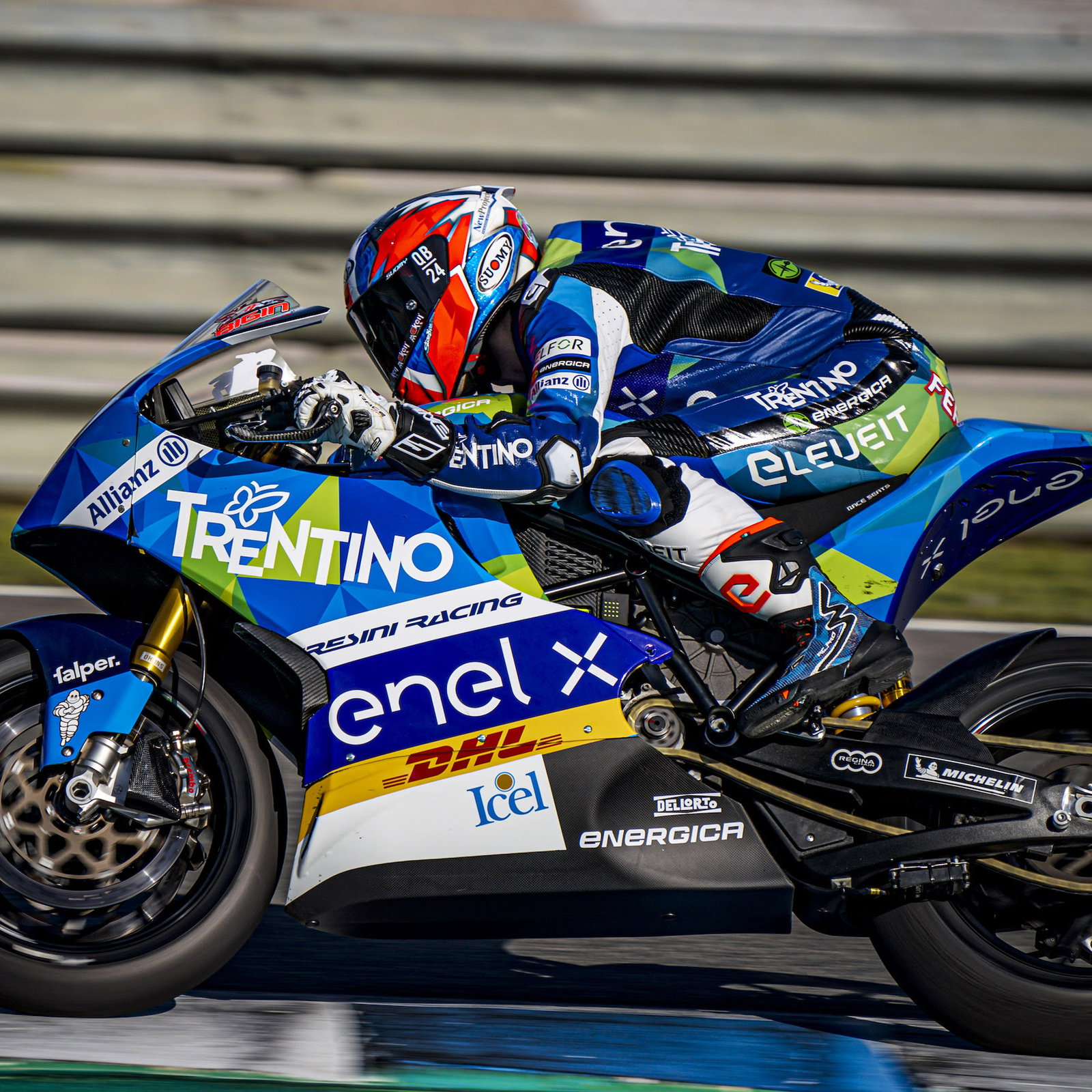 Charles Leclerc tergiur dengan kendaraan roda dua usai melawat ke MotoGP